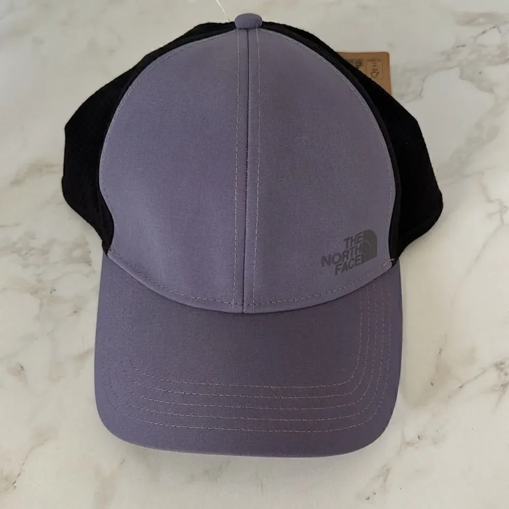 The north face trail trucker hat NWT